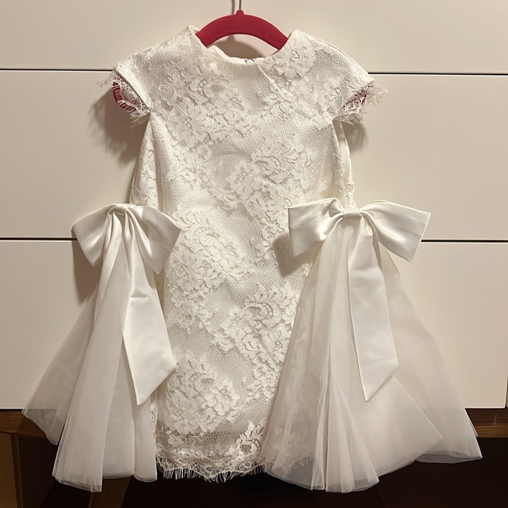 Vintage Lace Dress with three big bow